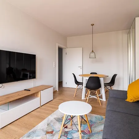 Sunny Victus Apartment Near The Sopot Pier By Noclegi Renters-3